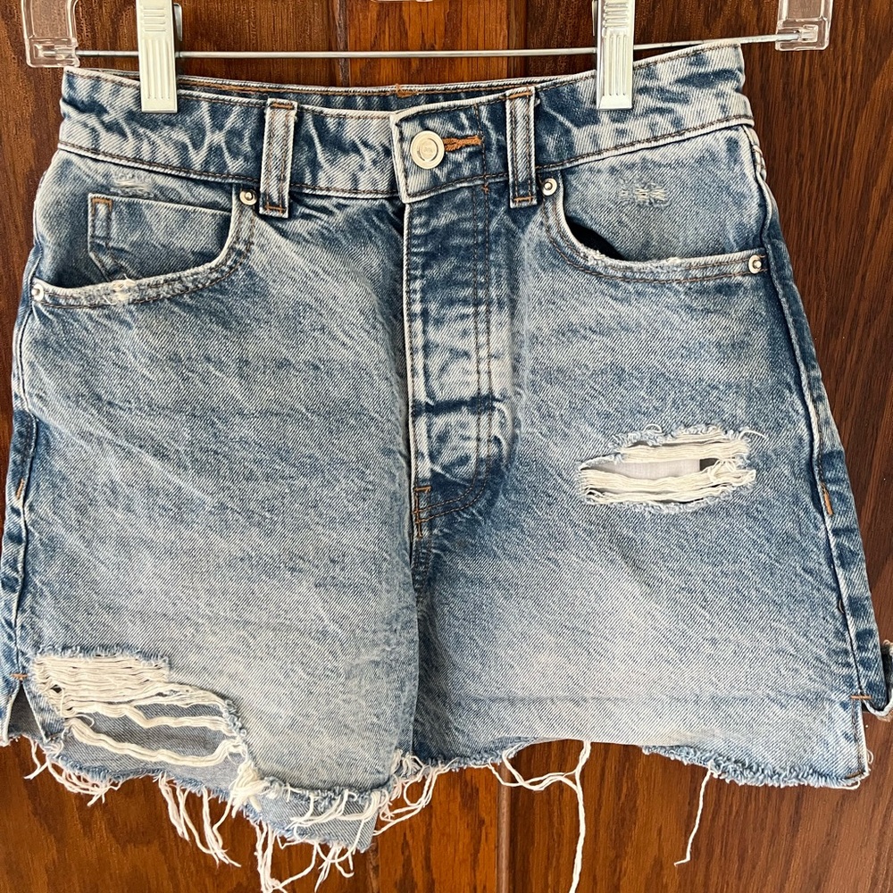 Zara Blue Denim Cut off Distressed Jean Shorts size 0